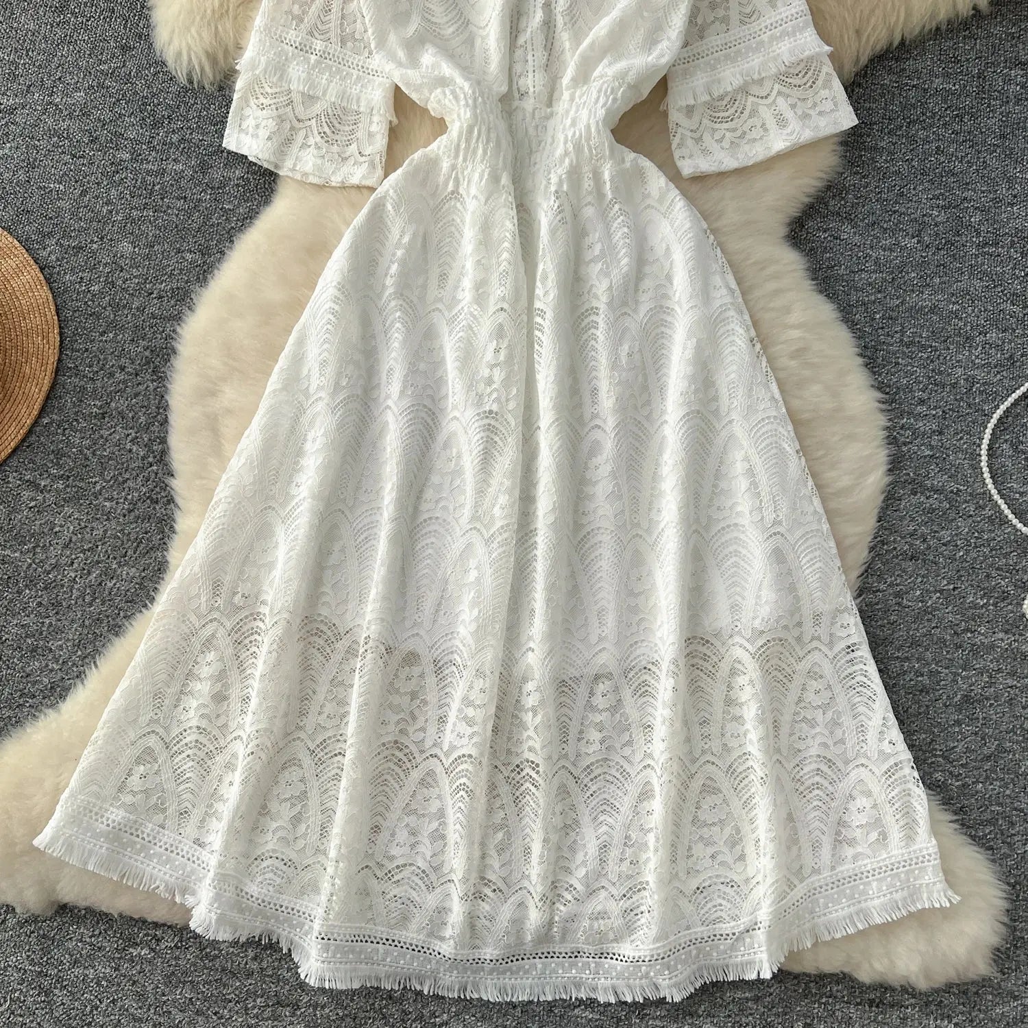 Roman V-Neck Tunic Slim Casual Midi Dress for Women Empire Hollow Out Lace Dress White Boutique Mélange Parfait