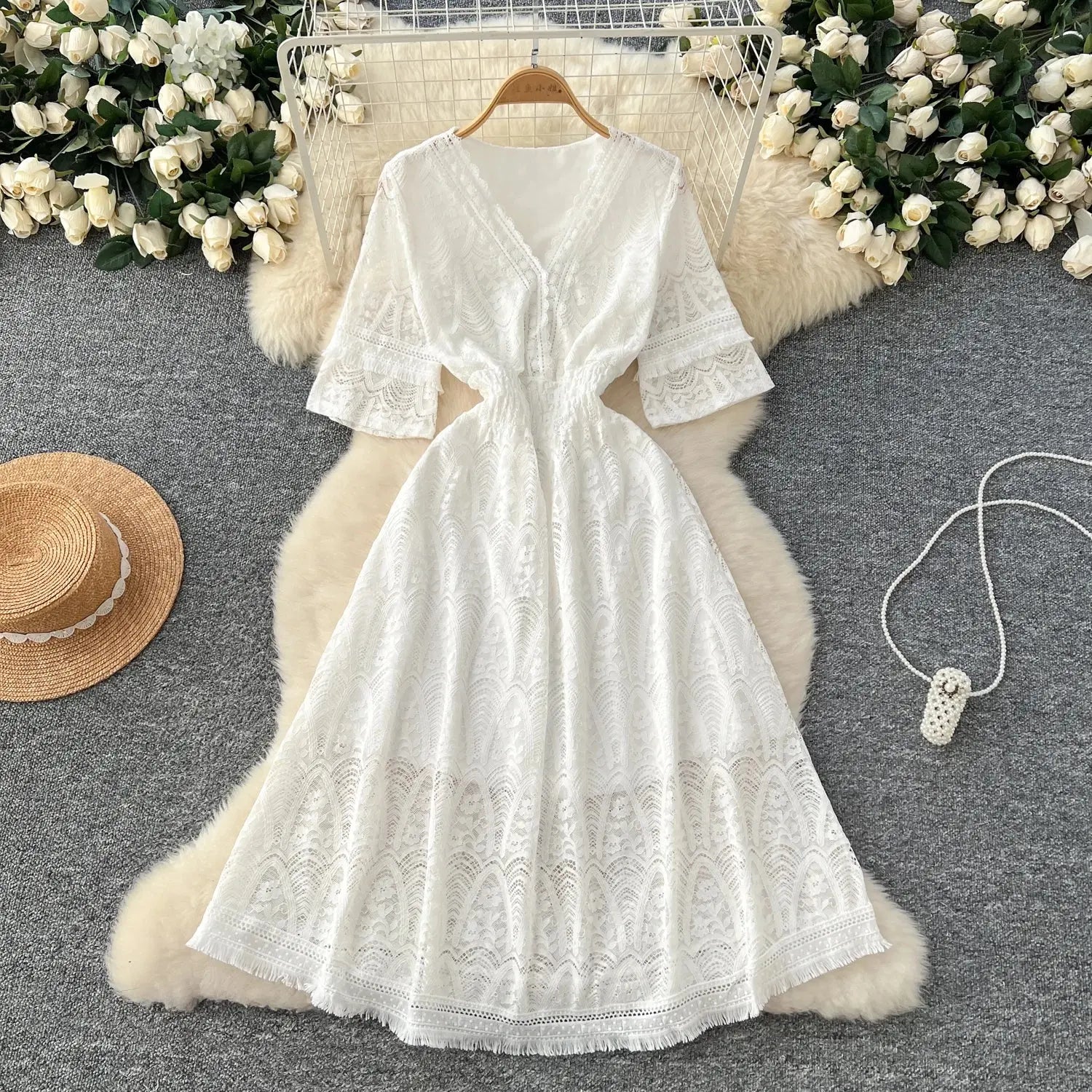 Roman V-Neck Tunic Slim Casual Midi Dress for Women Empire Hollow Out Lace Dress White Boutique Mélange Parfait